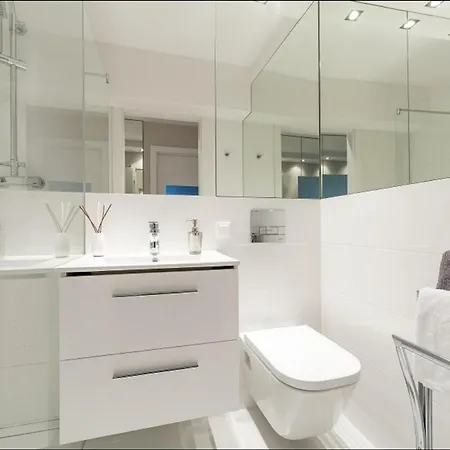 Chmielna Cental Station P&o Serviced *