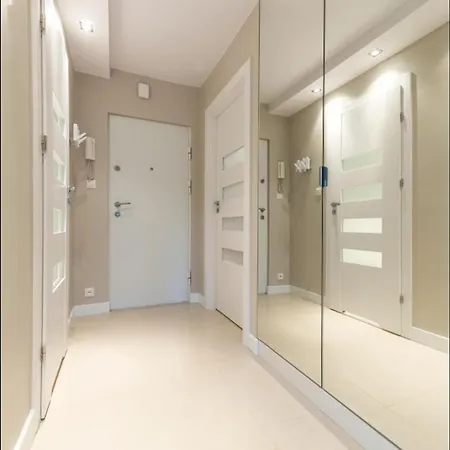 Chmielna Cental Station P&o Serviced Warschau