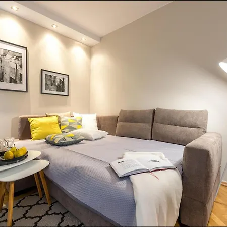 Chmielna Cental Station P&o Serviced