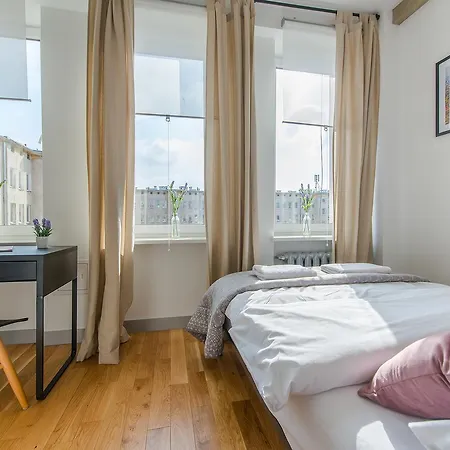 Chmielna Cental Station P&o Serviced *