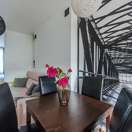 Chmielna Cental Station P&o Serviced Appartement *