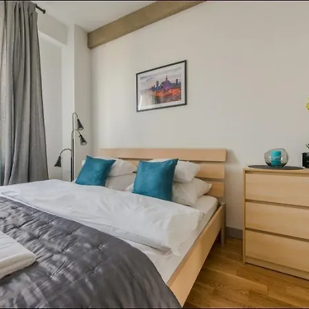 Chmielna Cental Station P&o Serviced Warschau