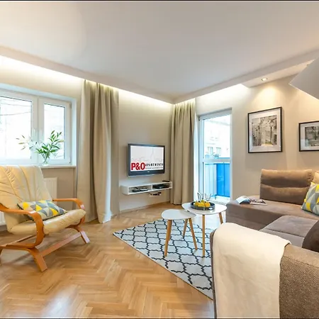 Chmielna Cental Station P&o Serviced